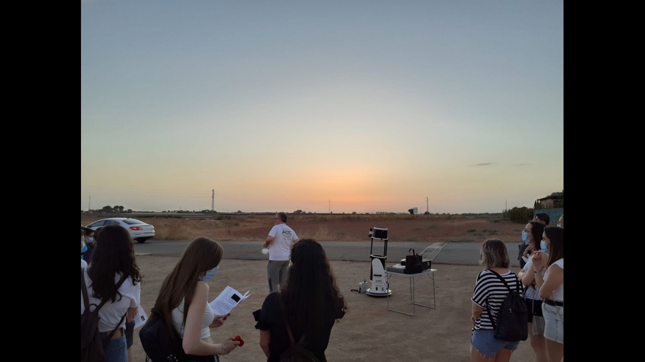 Momento de la velada astronómica