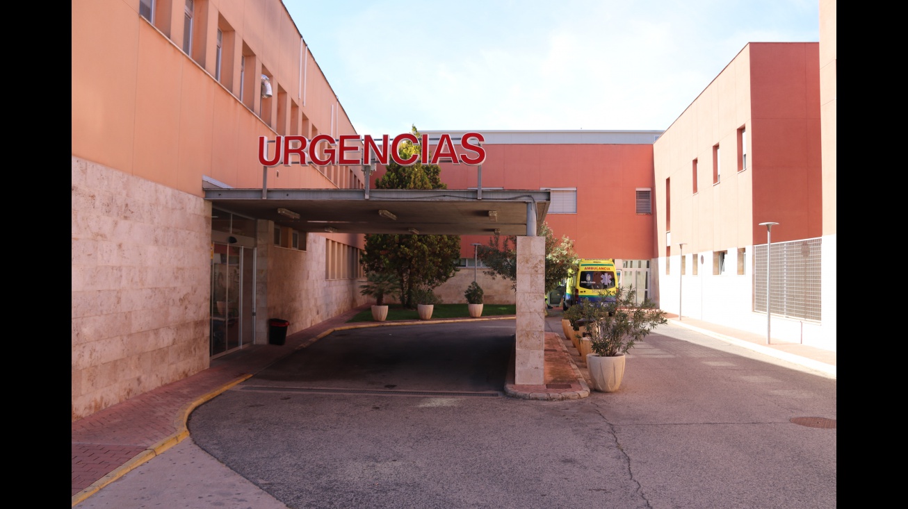Entrada de Urgencias del hospital de Manzanares