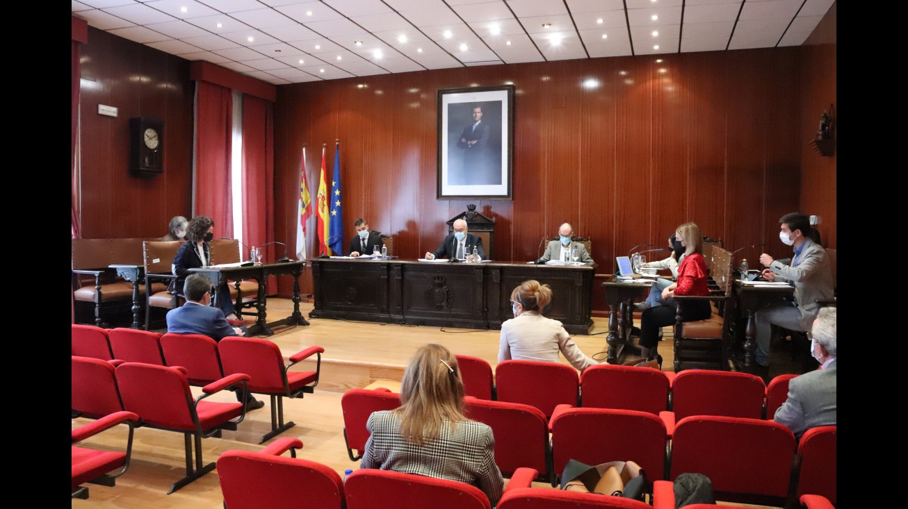 Manzanares tiene el mismo nivel de deuda que en 2015