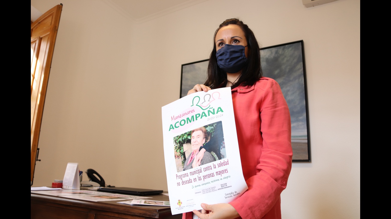 Prado Zúñiga presenta el cartel de este programa contra la soledad no deseada
