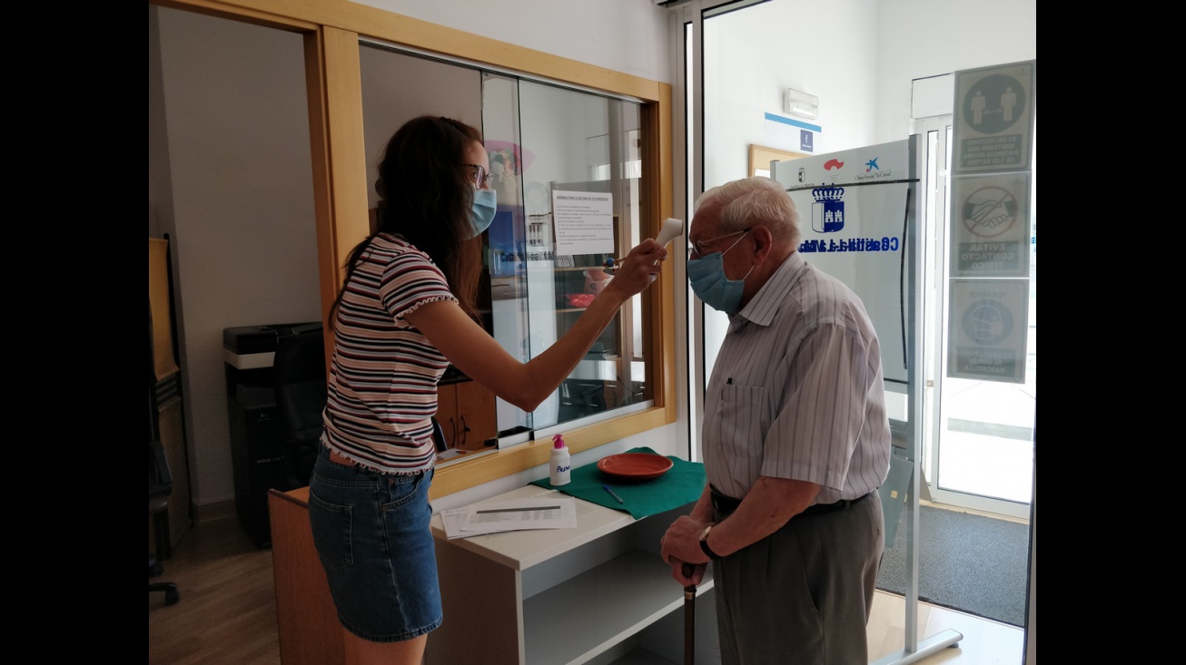 Reapertura del Centro de Mayores de Manzanares tras la pandemia