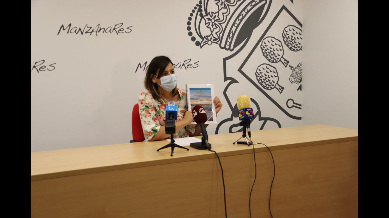 Isabel Díaz-Benito muestra el Plan Estratégico de Energías Renovables