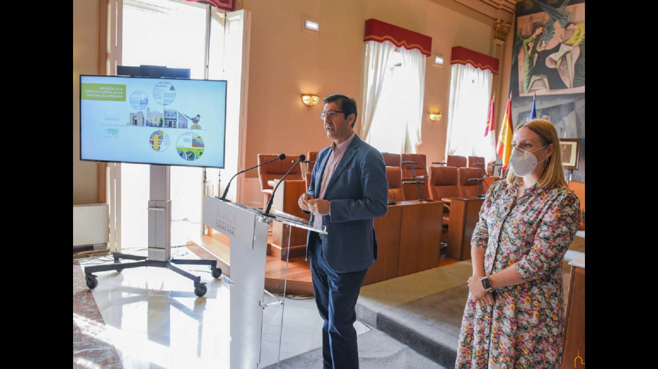 José Manuel Caballero y María Jesús Valverde. Foto: Diputación de Ciudad Real