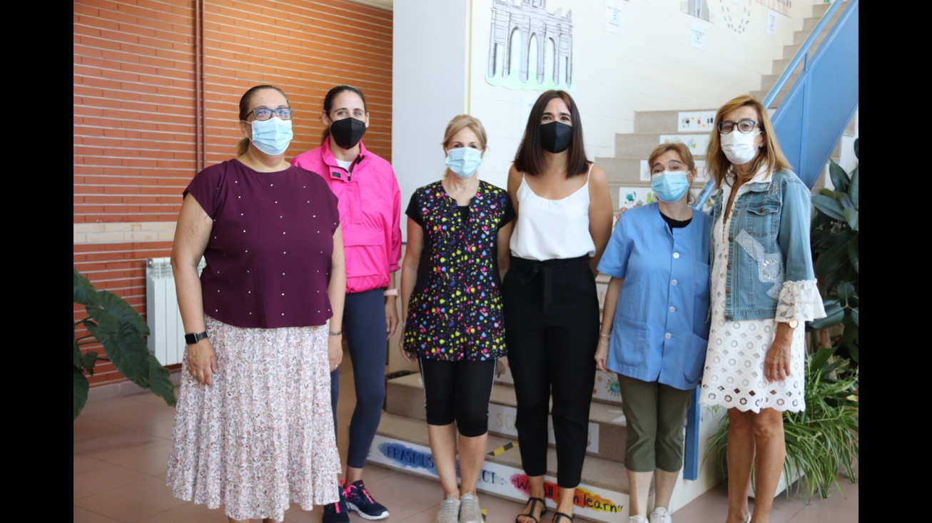 Visita Isabel Quintanilla colegio Altagracia