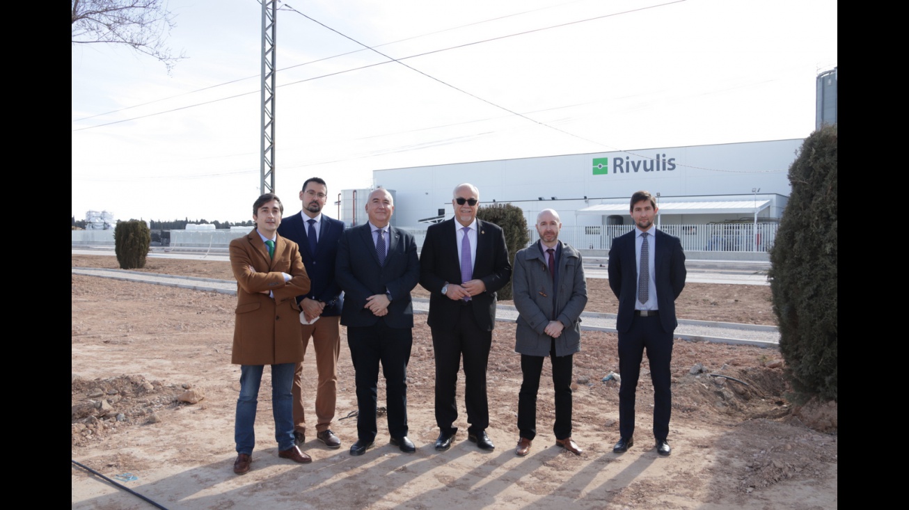 El presidente de FECIR se reúne con el alcalde de Manzanares y visita el Sector 5