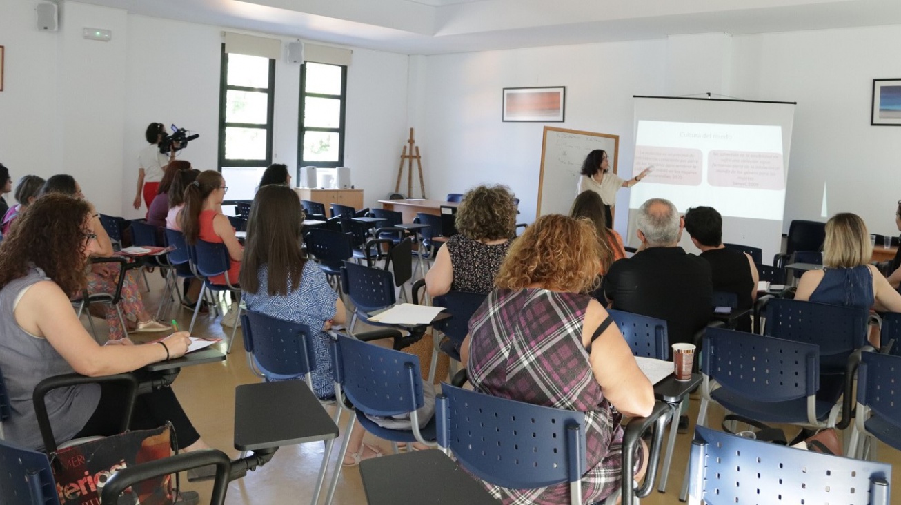 Charla VG - Carmen Ruiz Repullo
