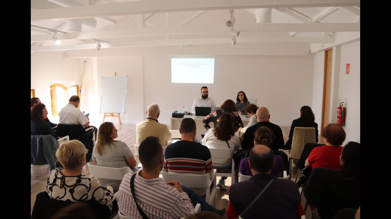 Charla sobre suicidio