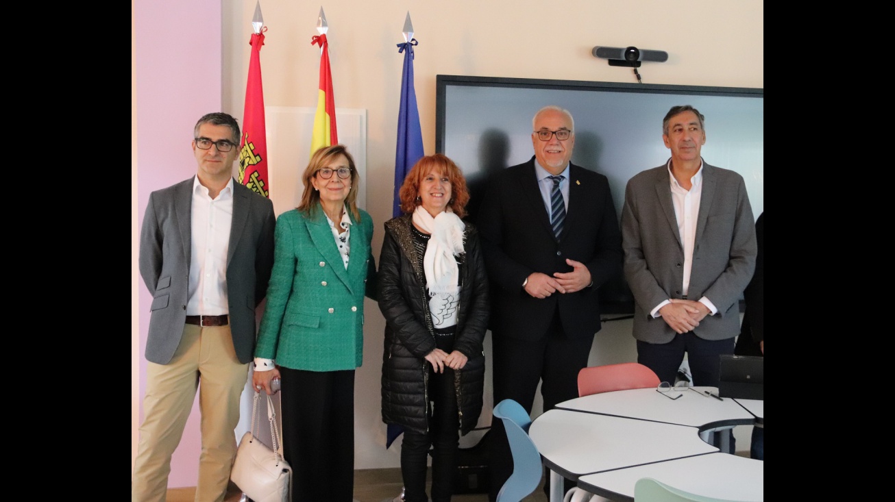 Inauguración del aula ATECA en el IES Azuer
