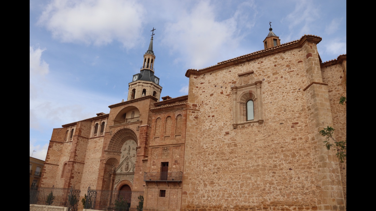 El funeral se celebra en la iglesia de la Asunción