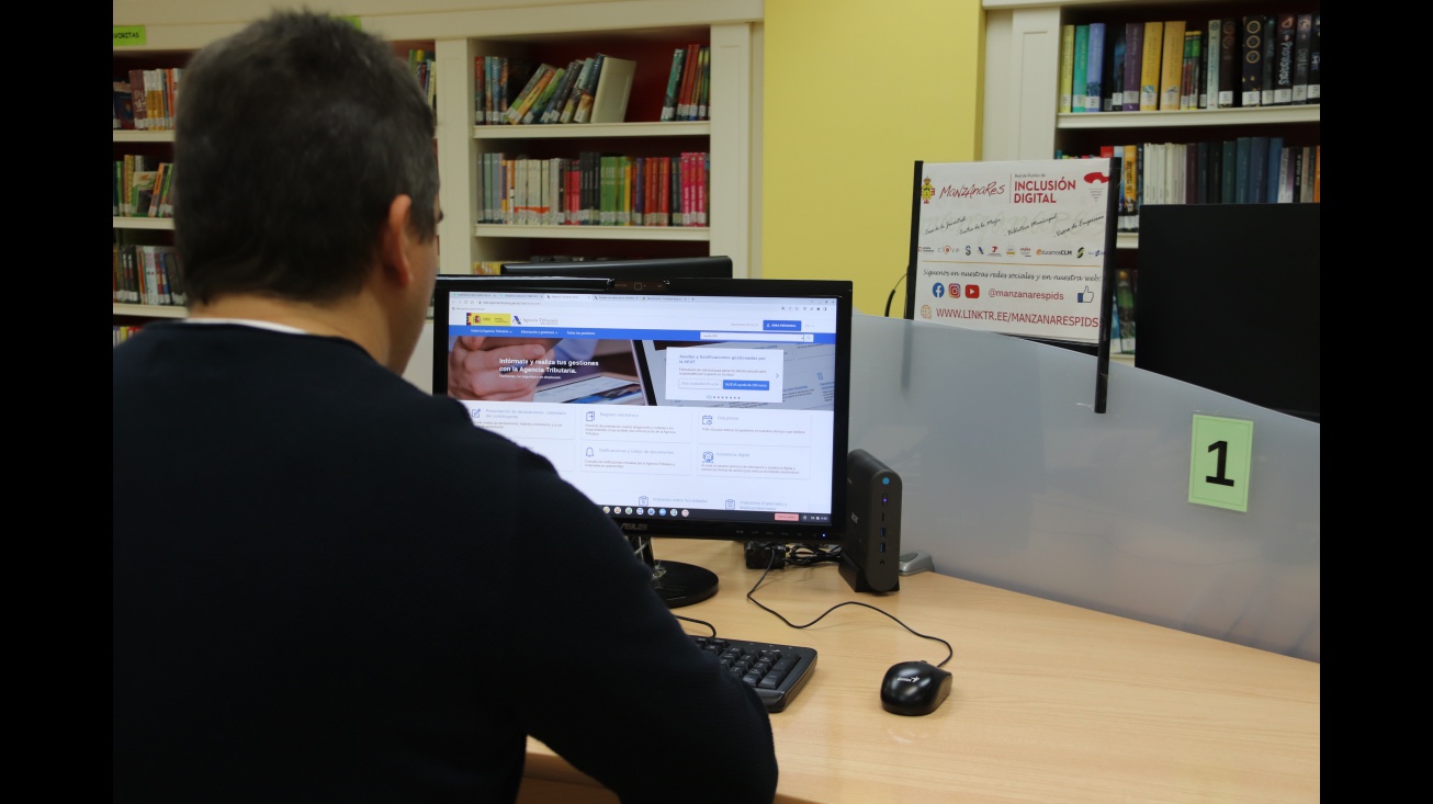Sergio Infantes en el PID de la Biblioteca Municipal