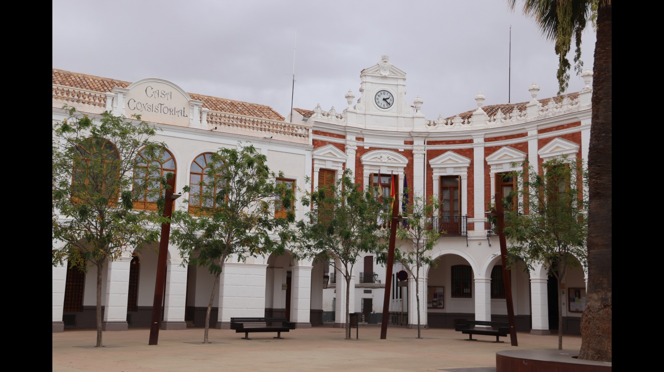 Fachada del Ayuntamiento de Manzanares