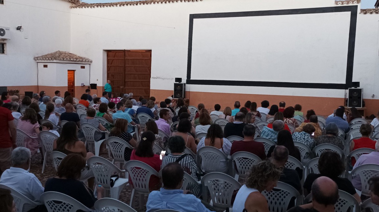 Imagen de archivo cine de verano