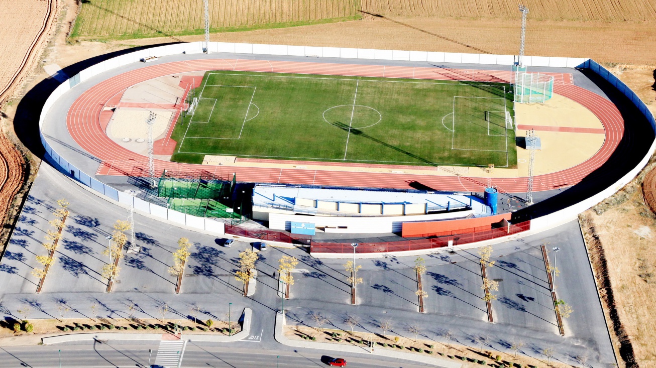 Vista aérea de la pista de atletismo de Manzanares