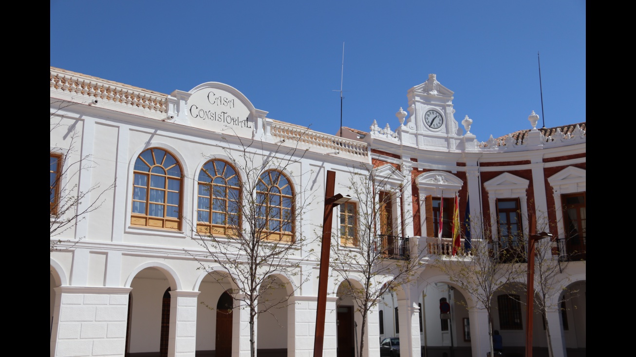 Fachada del Ayuntamiento de Manzanares