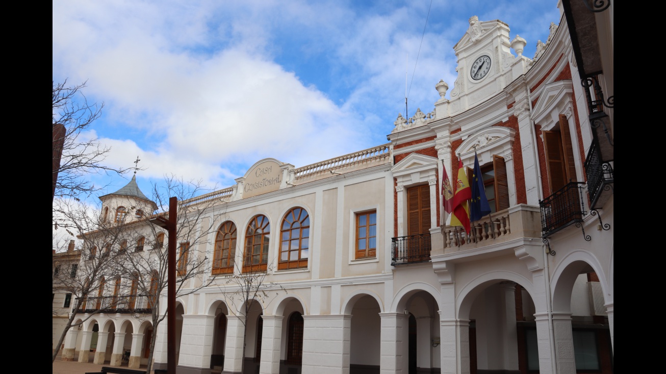 Exterior del Ayuntamiento de Manzanares