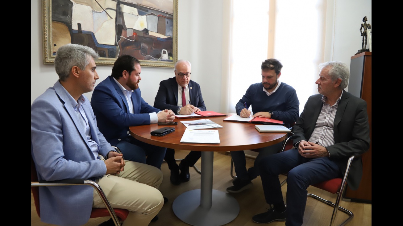 Renovación de los convenios de colaboración entre Ayuntamiento de Manzanares y Aempoman 2025