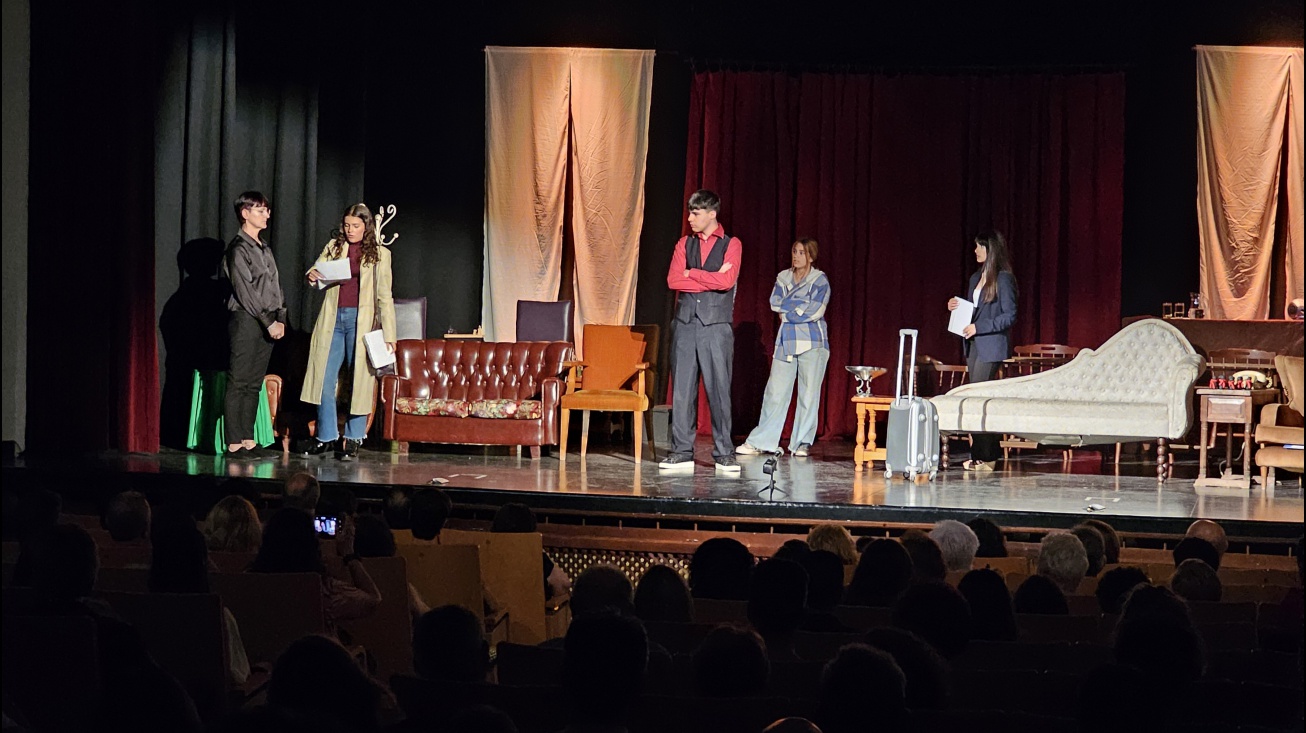 Representación de la Escuela Juvenil II de Lazarillo