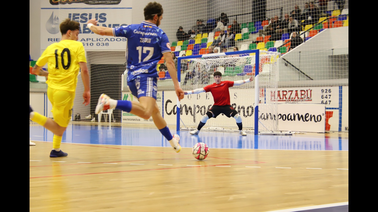 Javi Bule en partido con la Selección Española Sub 19 ante el Manzanares FS