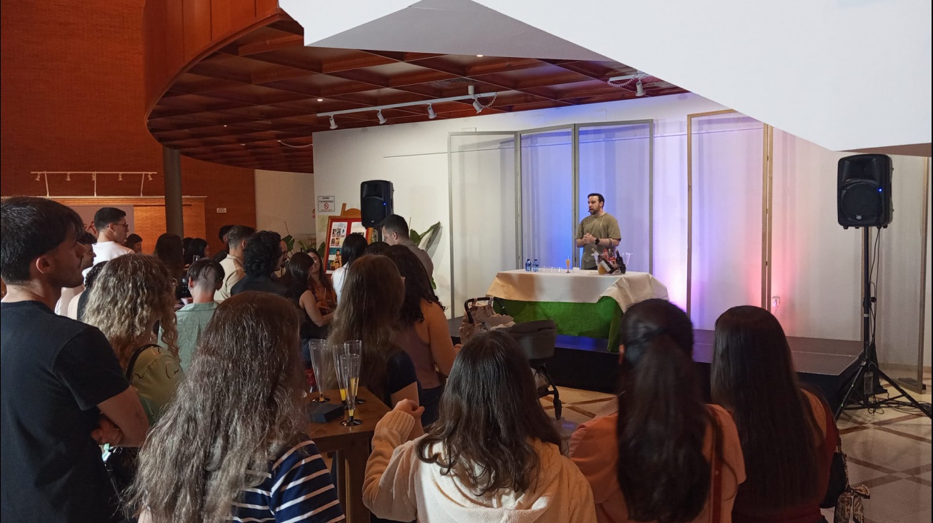 Taller de coctelería (XIII Jornadas 'Alma del Vino')