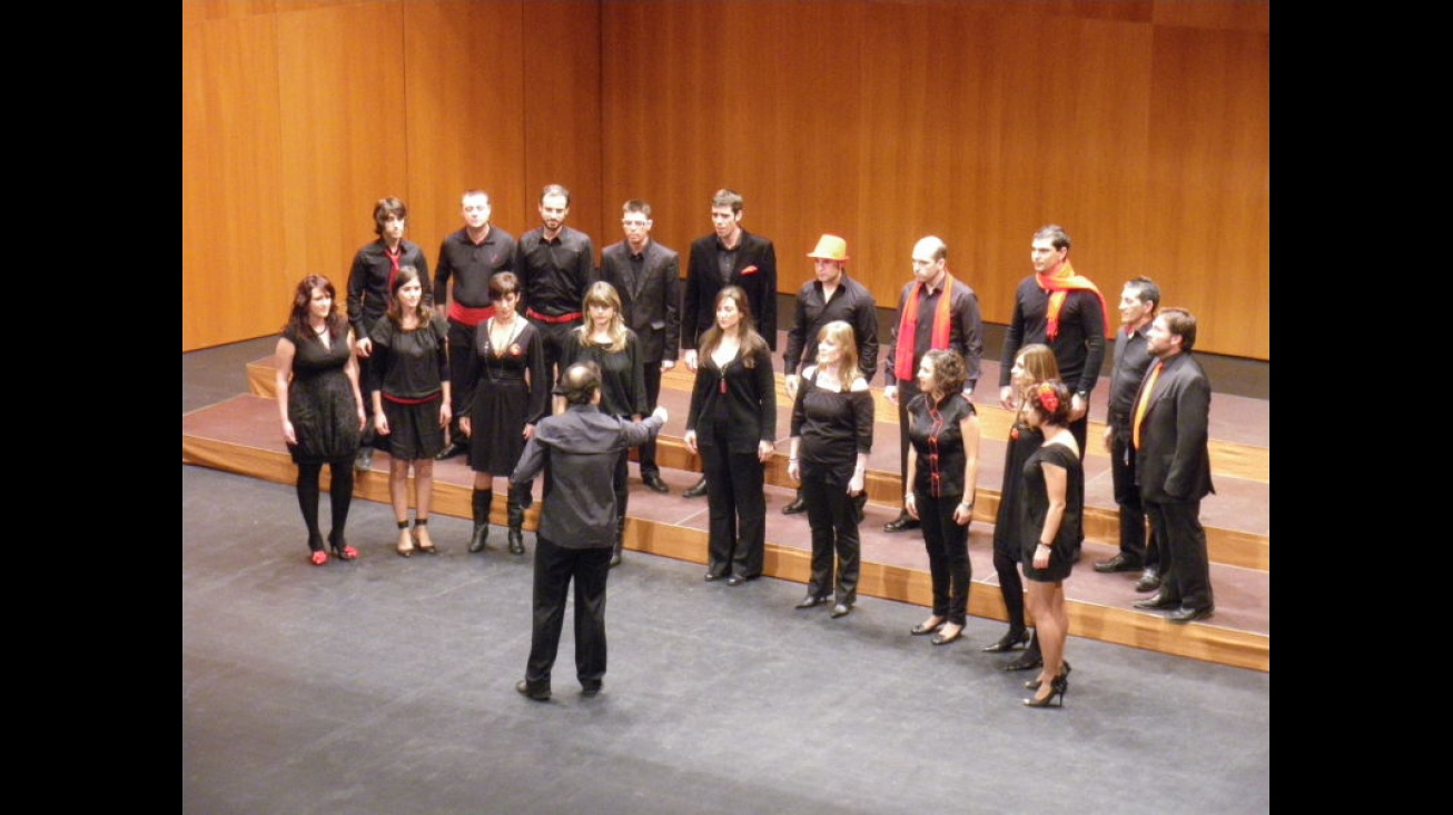 El Coro Oretania, durante una actuación.