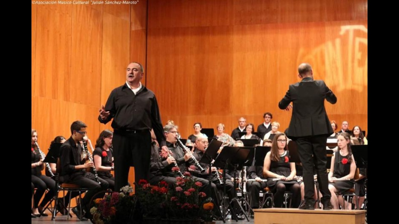 Agustín Sánchez interpretó la canción del "Sembrador" de "La Rosa del Azafrán"
