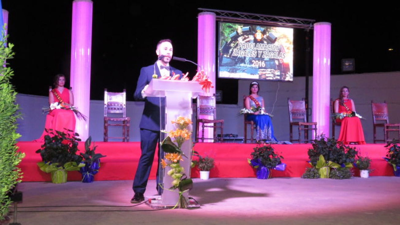 Carlos Pinilla durante el pregón de la feria 2016